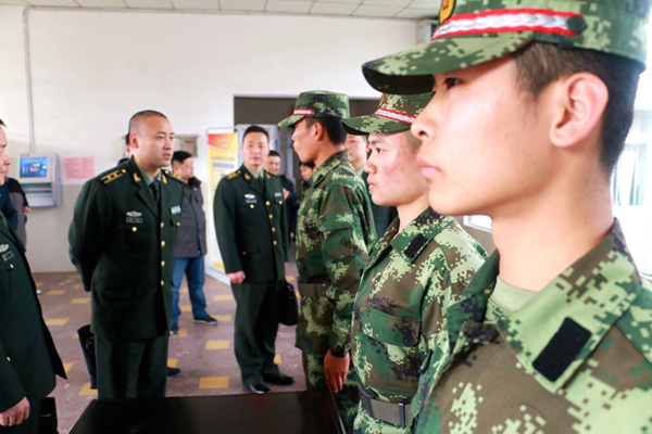 驻荆高校征兵工作调研座谈会在我校召开