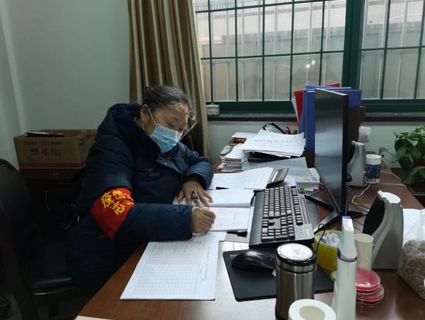 团结一心  众志成城  荆州理工教职工战“疫”一线侧记