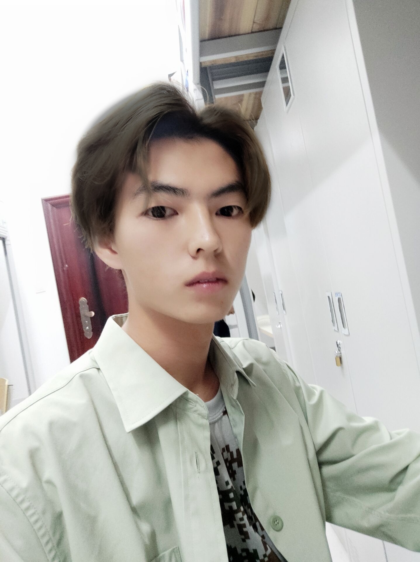 5余胤龙 学生会主席.jpg