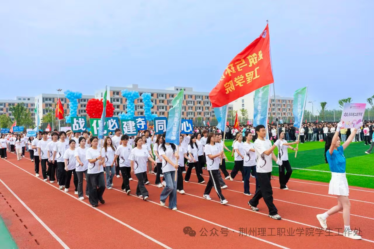 R8267-bdc18662bc510bd4a9fbf348d7354f57.jpg